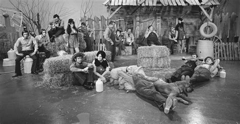 Hee Haw Watch Tv Show Streaming Online