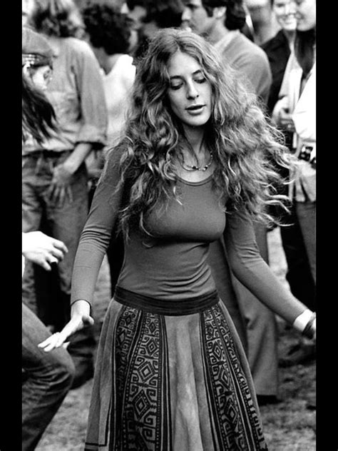 Pin By Martin Lesher On Unusual Stuff All Good Woodstock 1969 Hippie Boho Fashion