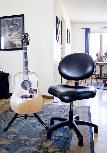 Ergonomic Chairs Or Stools For Guitar Players The Acoustic Guitar Forum