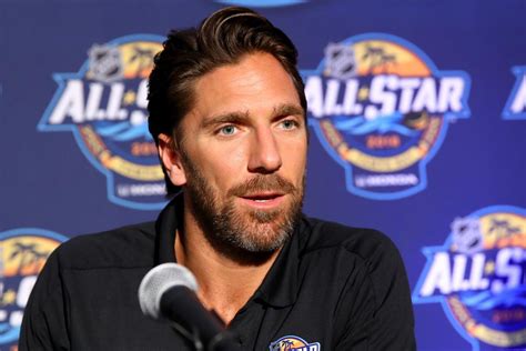 Born 2 march 1982) is a swedish professional ice hockey goaltender for the washington capitals of the national hockey league (nhl). Henrik Lundqvist's bounce-back season leads Rangers goalie back to All-Star Game - New York ...