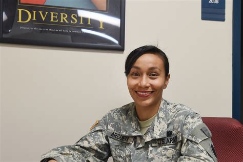 Army Reserve Officer Shares Her Story During Hispanic Heritage Month Article The United