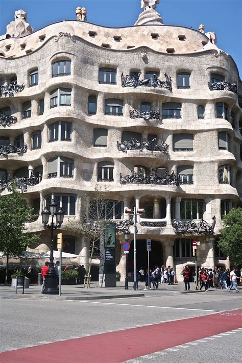 Scrumpdillyicious Antoni Gaudí Catalan Modernism In Barcelona