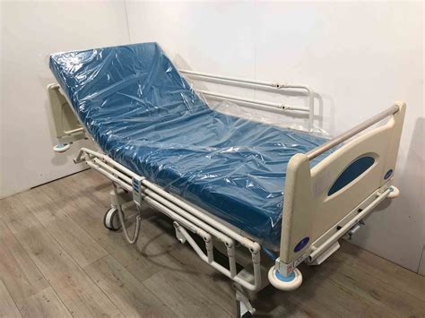 3 Way Fully Electric Hospital Bed With Medical Mattresses Eu Standard