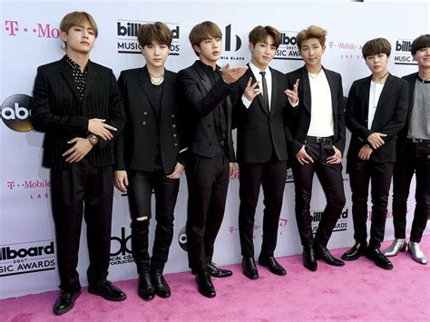 Bts Become First K Pop Group To Enter Uk Top 40 Singles Chart Express