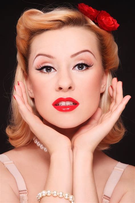 42 Pin Up Hairstyles That Scream Rockabilly Hair Pin Up Hair Retro Hairstyles