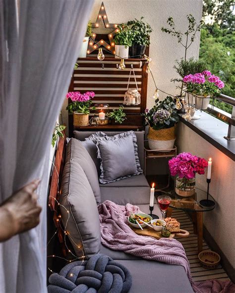Creative Ideas To Spice Up Your Tiny Balcony Design Swan