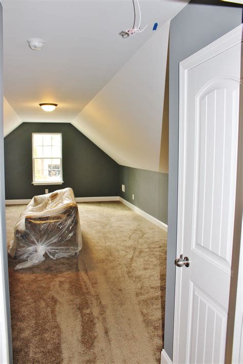 We did not find results for: Finished Bonus Room above Garage | Small guest bedroom ...