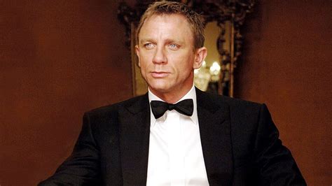 Tous Les Smokings De James Bond De Sean Connery Daniel Craig Gq France