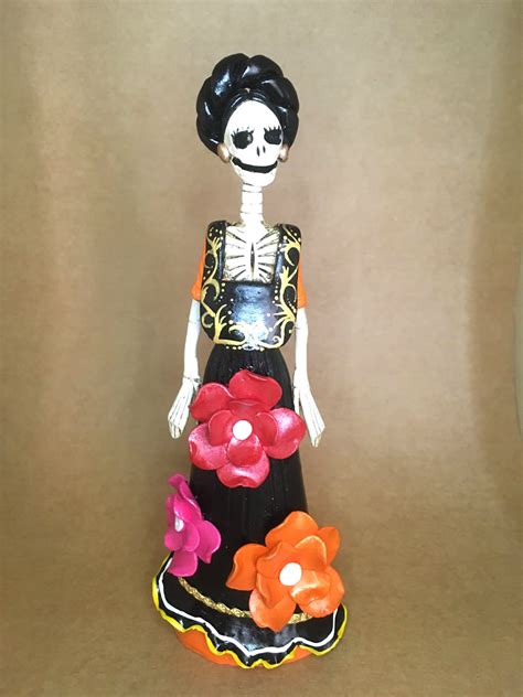 Catrina Mexicana Frida Kahlo 3 Flores 🦋 Catrinas Artesanía Y