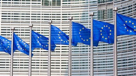 Méně Algoritmů A Větší Ochrana Uživatelů Europarlament A Rada Eu Mají Shodu Na Návrhu Aktu O