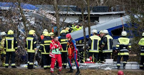 At Least Nine Killed 100 Injured After Two Trains Collide In Germany