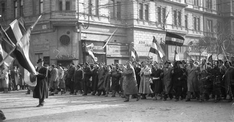 Dossier The 1956 Hungarian Uprising Present Day Perspectives
