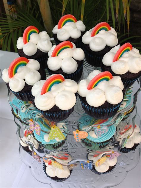 Pin By Belinda Machado On Nixon 1st Birthday Party Diy Rainbows