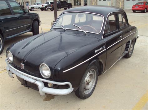 Seule et unique page officielle. Just A Car Geek: 1962 Renault Dauphine - An Easy Restoration?