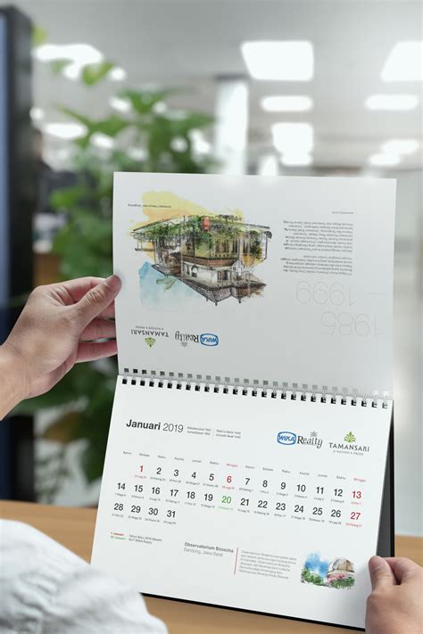 Contoh Kalender Perusahaan