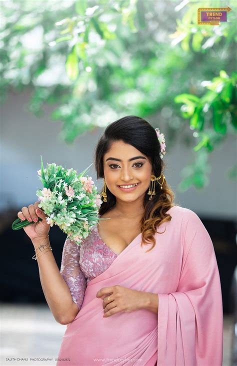 Glamour Looking Dinusha Siriwardana Bride Photoshoot In Pink