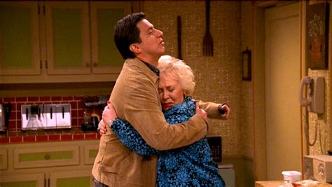 The Ten Best Everybody Loves Raymond Episodes Of Season Five Thats Entertainment