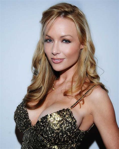 Sexy Kayden Kross Boobs Pictures Are A Charm For Her Fans The Viraler