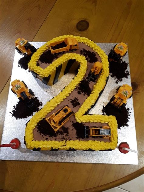 Number 2 Birthday Cake Ide