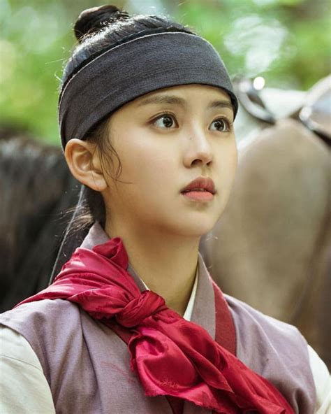 Profil, biodata, masa kecil kim so hyun (김소현). 김소현 소속사 계약만료 소식 알아보기