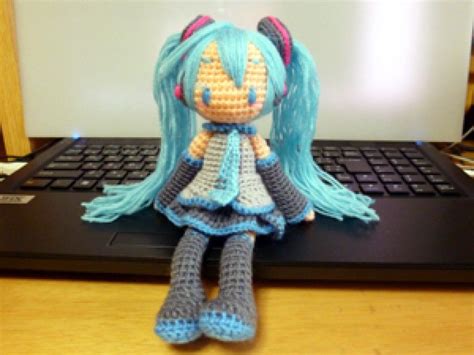 amigurumi miku en 2022 crochet japonais poupée amigurumi crochet mignon