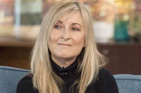 fiona phillips mistook alzheimer s for common condition and says all the symptoms were there
