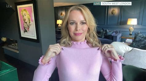 Amanda Holden Shows Off Bra On This Morning As She Cheekily Answers Bgt