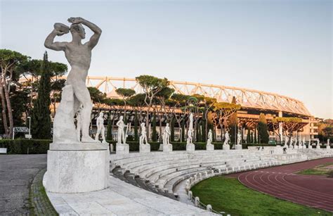 Statue In Foro Italico Rome Stock Image Image Of Europe Tree 57016063