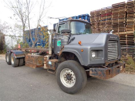 1999 Mack Dm690s For Sale 49 Used Trucks From 15500