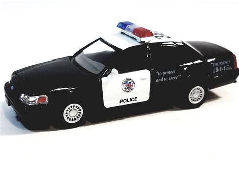 Kinsmart Ford Crown Victoria Police Dept Squad Car 143 O Scale Diecast