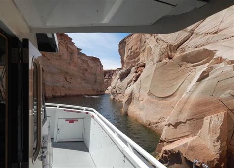 Entering Antelope Canyon Picture Of Lake Powell Boat Tours Page