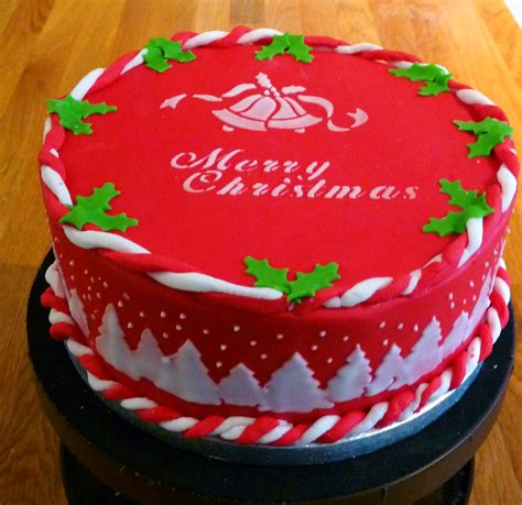 Once it is rolled to the right size, ice the cake as soon as possible. Christmas Fruit Cake Made For A Friend White Stencil Snow ...