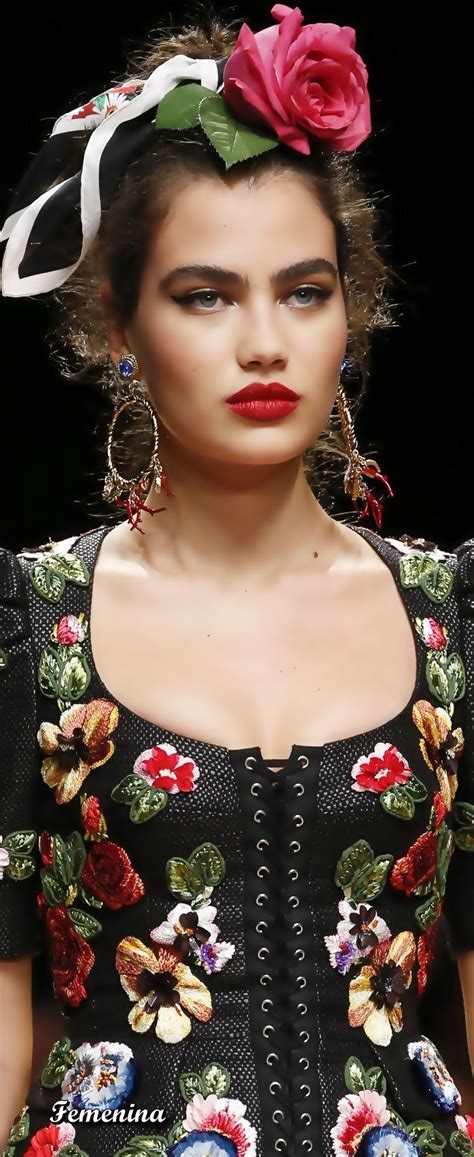 Dolce And Gabbana Springsummer 2019 Details Latest Jewellery Trends