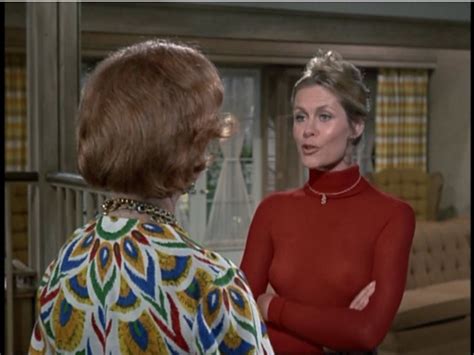 Elizabeth Montgomery Braless On Bewitched Nosebleed Cloobx Hot Girl