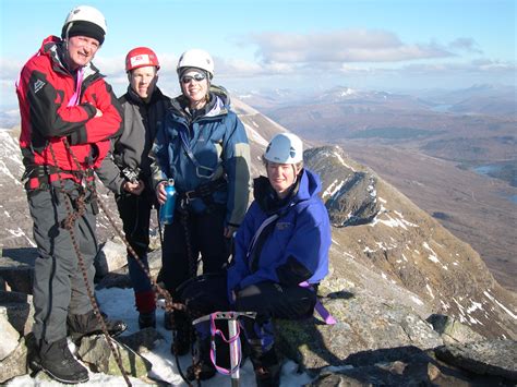 Mountaineering In The Peak District Blue Mountain Activities