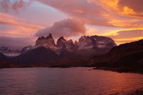 Sunrise In Torres Del Paine National Park Patagonia 5456x3632 Oc
