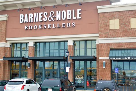Find barnes & noble branches locations opening hours and closing hours in in manhasset, ny and other contact details such as address, phone number, website. Barnes & Noble - Derby Street Shops
