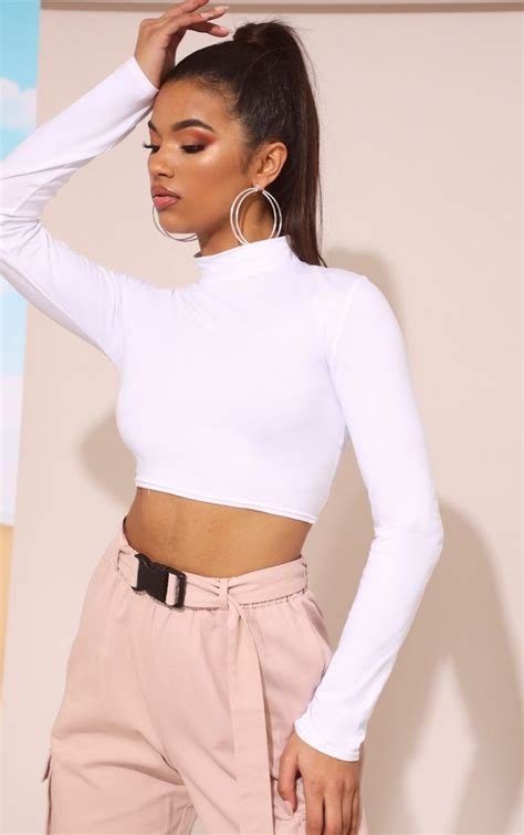 crop tops for women cropped shirts prettylittlething usa in 2020 long sleeve crop top