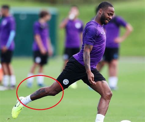 England forward raheem sterling's new tattoo of a machine gun on his right leg, a tribute to his late father, has polarized social media users, with some lambasting and others lampooning the design. Raheem Sterling's 14 Tattoos & Their Meanings - Body Art Guru