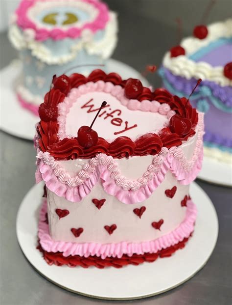 Heart Vintage And Frills Cake Og Sugar Whipped Cakes Website
