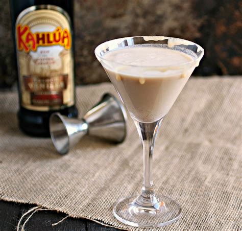 Vanilla Cream Cocktail Vanilla Drinks Fun Drink Recipe Rum Drinks Recipes