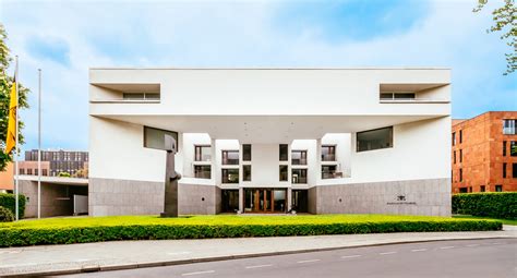 Enter your dates and choose from 10,243 hotels and other places to stay. Unser Haus: Staatsministerium Baden-Württemberg
