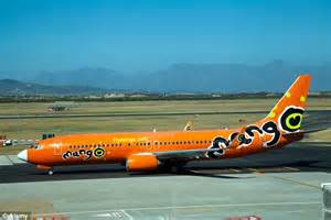 1.7/10 is this your business? Mango Airlines passenger urinates in front of passengers ...