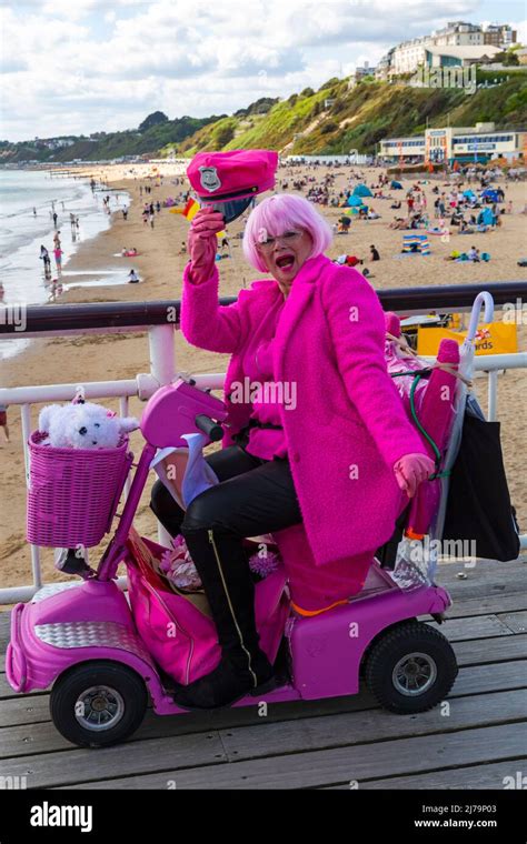 bournemouth dorset uk 7th may 2022 all in pink for cancer research barbie cop christine