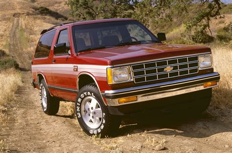 1990 Chevrolet S 10 Blazer 4x4 Front Three Quarter Motor Trend En Español