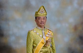 Setelah itu, raja dan wakil baru akan dipilih pada 24 januari 2019. Tengku Abdullah akan dimasyhurkan sebagai Sultan Pahang 15 ...