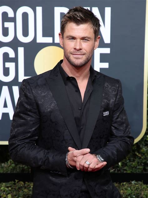 Chris Hemsworth Black Suit Golden Globes 2018 ⋆ Best Fashion Blog For