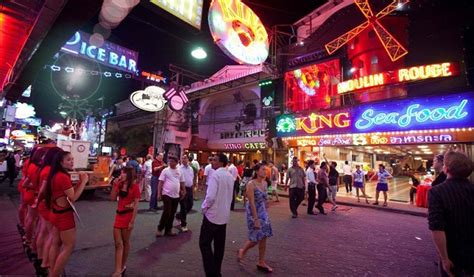 Xâm Nhập Khu Phố đèn đỏ Walking Street Pattaya