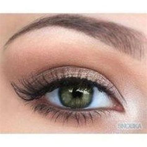 The Trick To Applying False Eyelashes MakeUp Tips Makeup For Hazel