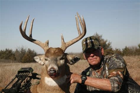 8 Point 140 Class Whitetail Deer The Deer Hunting